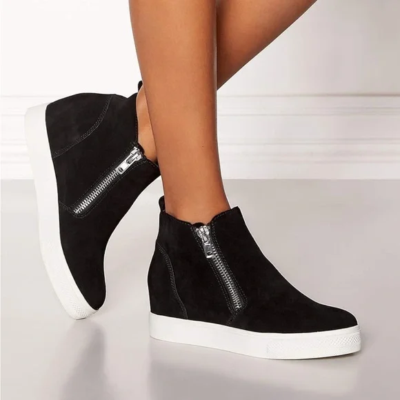 Steve Madden Black Suede Wedge Wedgie Sneakers 8.5 nwot - Picture 1 of 6